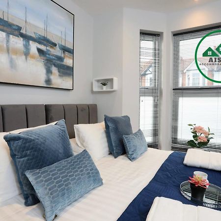 Aisiki Apartments At Stanhope Road, North Finchley, Airconditioned Multiple 2 Or 3-Bedroom, Pet-Friendly Duplex Flats, King Or Twin Beds, Airconditioned & Free Wi-Fi Exteriér fotografie