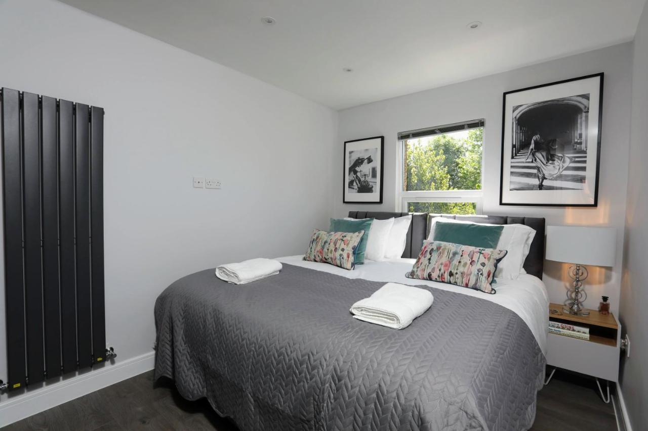 Aisiki Apartments At Stanhope Road, North Finchley, Airconditioned Multiple 2 Or 3-Bedroom, Pet-Friendly Duplex Flats, King Or Twin Beds, Airconditioned & Free Wi-Fi Exteriér fotografie