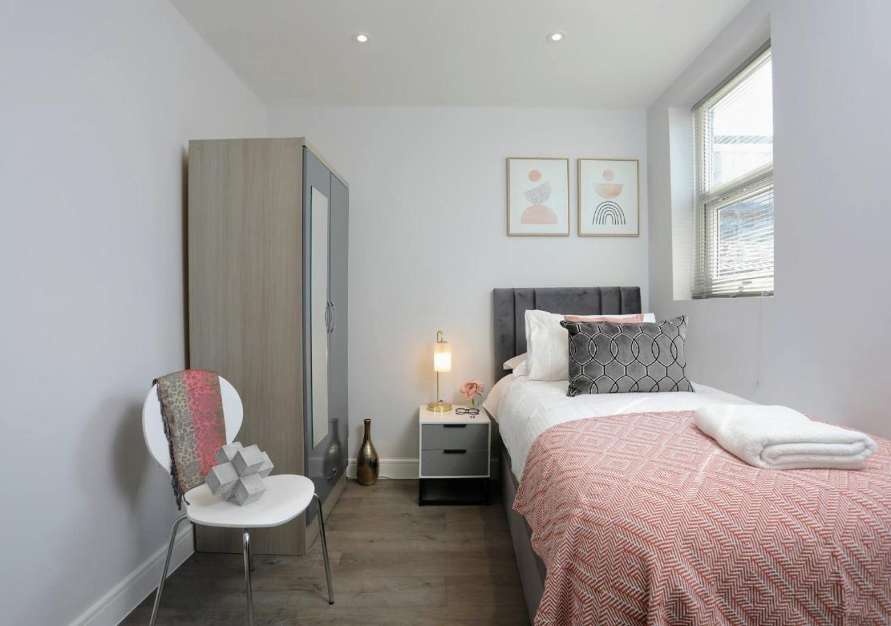 Aisiki Apartments At Stanhope Road, North Finchley, Airconditioned Multiple 2 Or 3-Bedroom, Pet-Friendly Duplex Flats, King Or Twin Beds, Airconditioned & Free Wi-Fi Exteriér fotografie