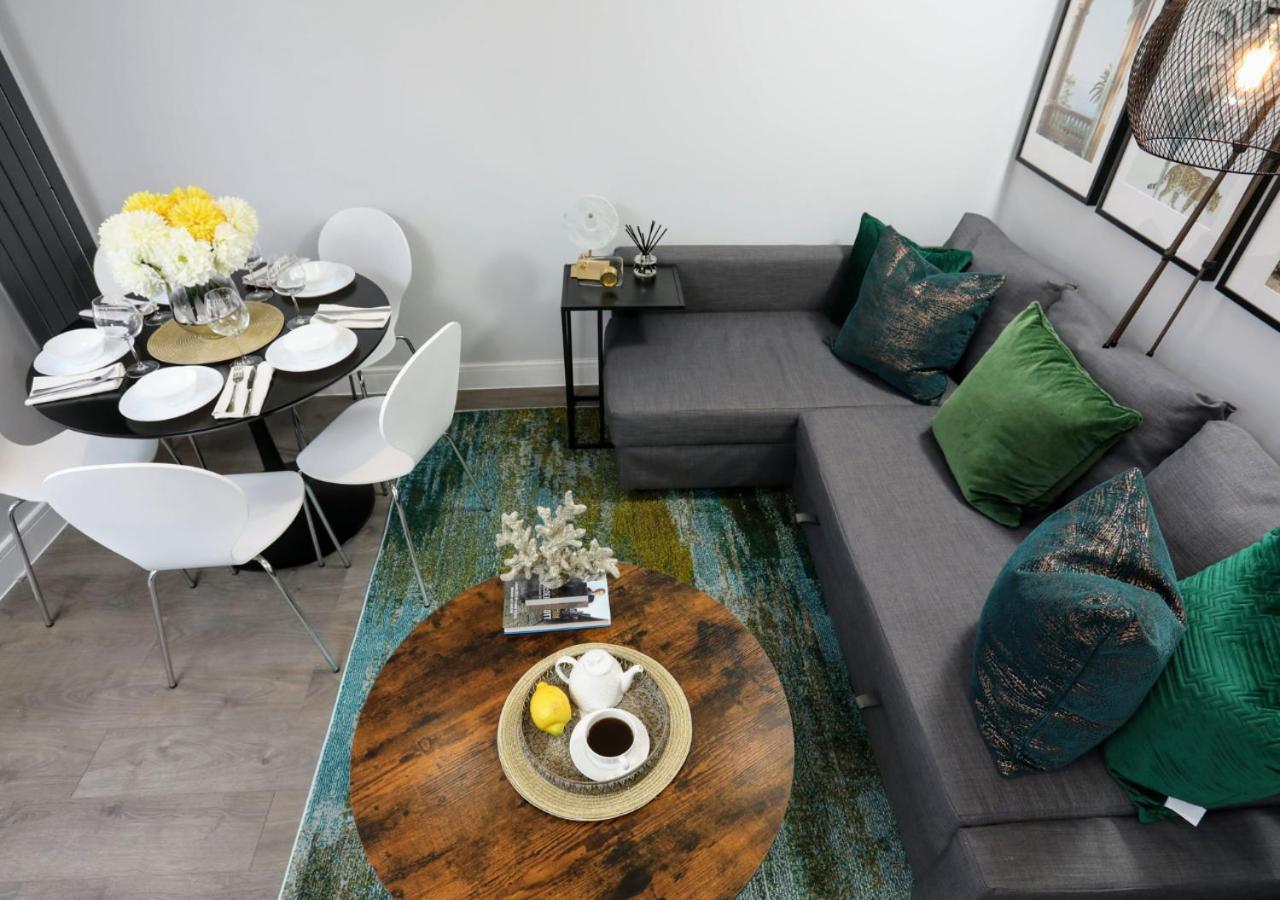 Aisiki Apartments At Stanhope Road, North Finchley, Airconditioned Multiple 2 Or 3-Bedroom, Pet-Friendly Duplex Flats, King Or Twin Beds, Airconditioned & Free Wi-Fi Exteriér fotografie