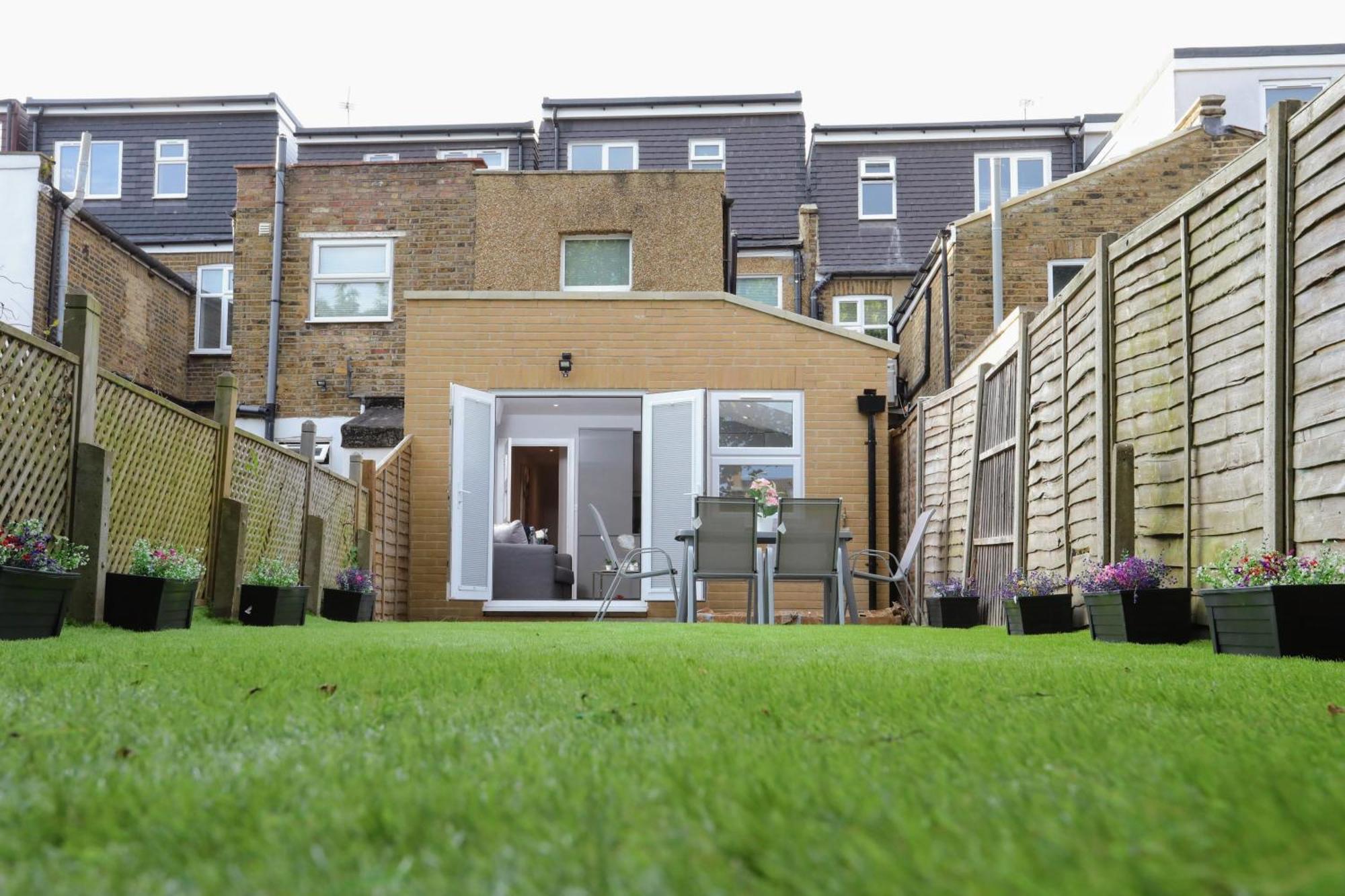 Aisiki Apartments At Stanhope Road, North Finchley, Airconditioned Multiple 2 Or 3-Bedroom, Pet-Friendly Duplex Flats, King Or Twin Beds, Airconditioned & Free Wi-Fi Exteriér fotografie