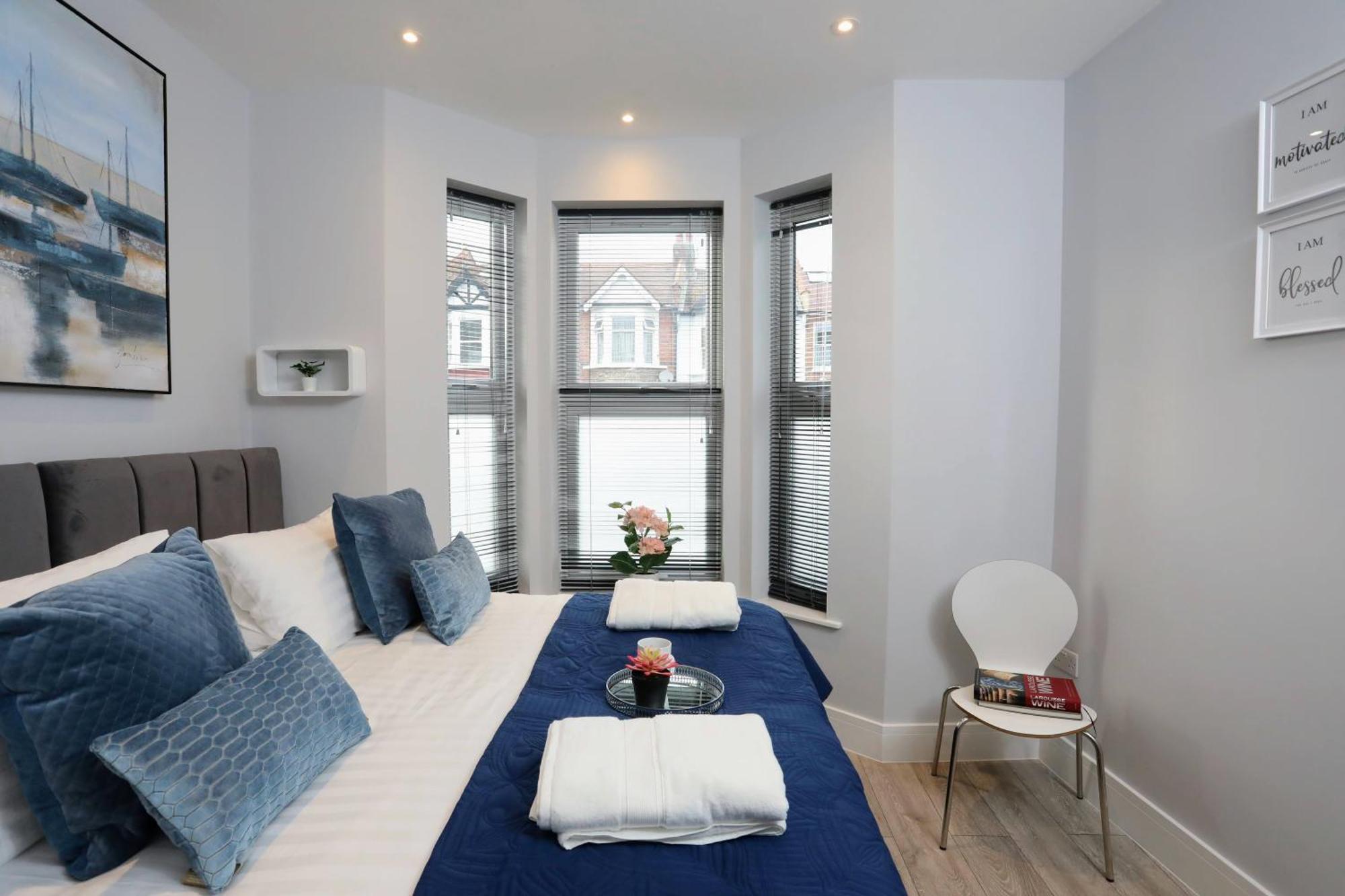 Aisiki Apartments At Stanhope Road, North Finchley, Airconditioned Multiple 2 Or 3-Bedroom, Pet-Friendly Duplex Flats, King Or Twin Beds, Airconditioned & Free Wi-Fi Exteriér fotografie